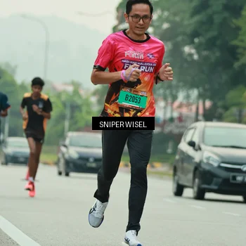 Runner Photo 7045703