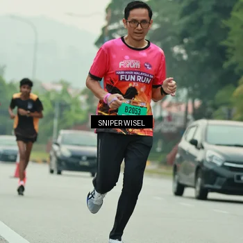Runner Photo 7045705