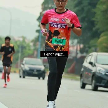 Runner Photo 7045707