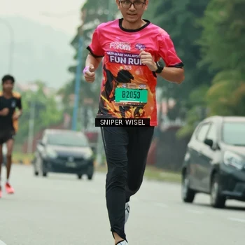 Runner Photo 7045713