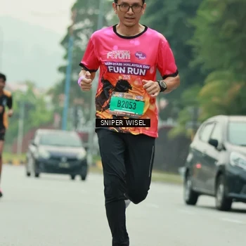 Runner Photo 7045716
