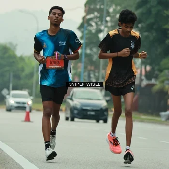 Runner Photo 7045725