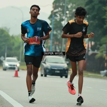 Runner Photo 7045727