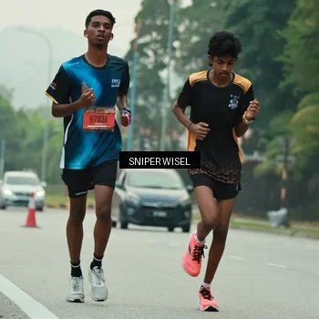 Runner Photo 7045733