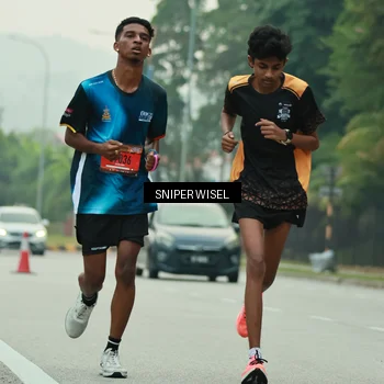 Runner Photo 7045742