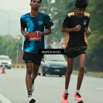 Runner Photo 7045747