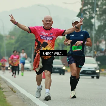 Runner Photo 7045764
