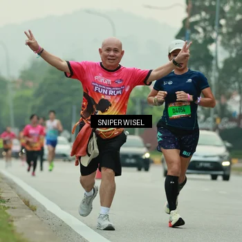 Runner Photo 7045765