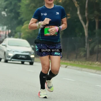 Runner Photo 7045771