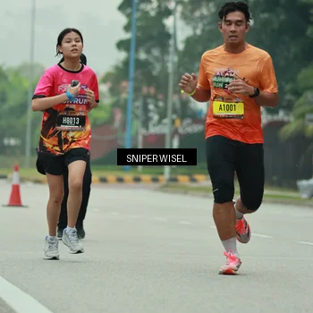 Runner Photo 7045826