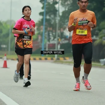 Runner Photo 7045833