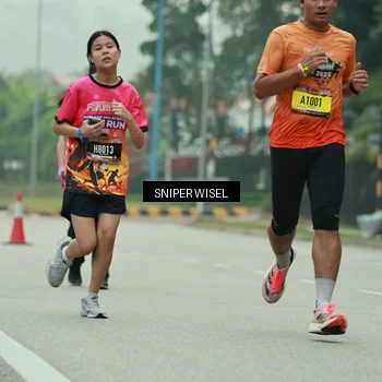 Runner Photo 7045837