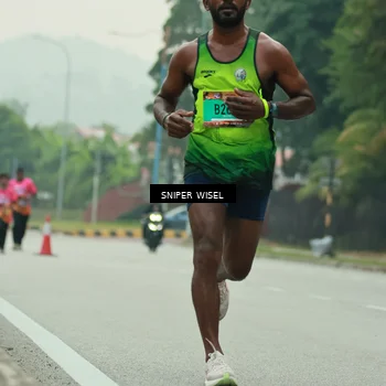 Runner Photo 7045877