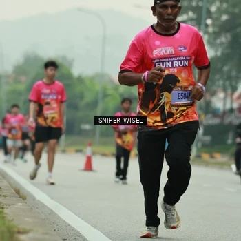 Runner Photo 7045889