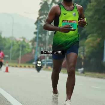 Runner Photo 7045892