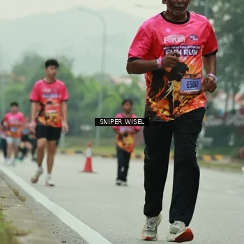 Runner Photo 7045897