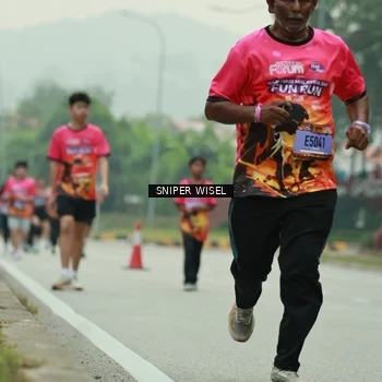 Runner Photo 7045902