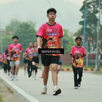 Runner Photo 7045907
