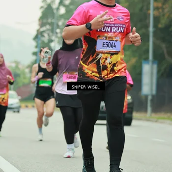 Runner Photo 7045925