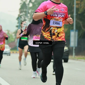 Runner Photo 7045929