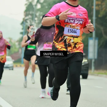 Runner Photo 7045930
