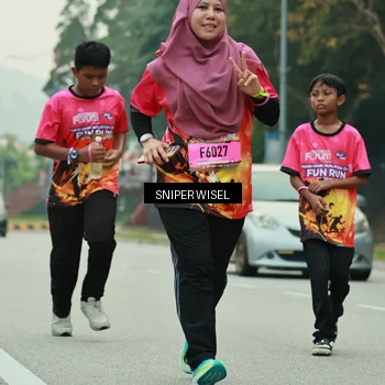 Runner Photo 7045935