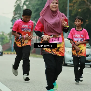 Runner Photo 7045940