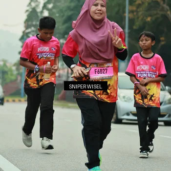 Runner Photo 7045941