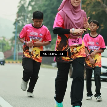 Runner Photo 7045947