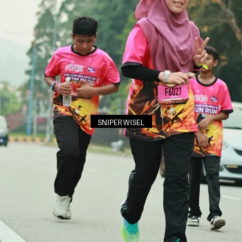 Runner Photo 7045948