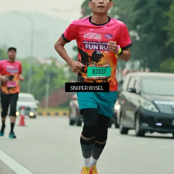 Runner Photo 7045950