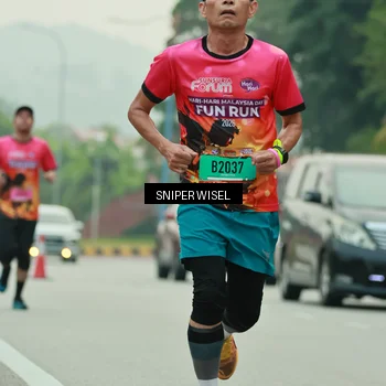 Runner Photo 7045954