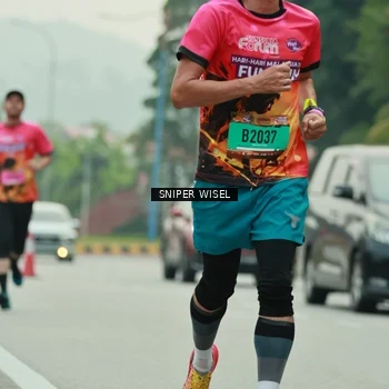 Runner Photo 7045959
