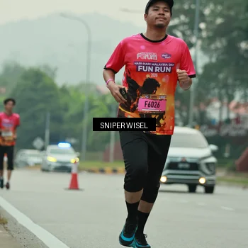 Runner Photo 7045967