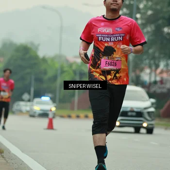 Runner Photo 7045972