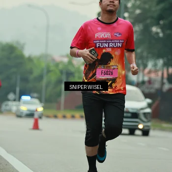 Runner Photo 7045976