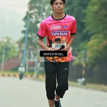 Runner Photo 7045993