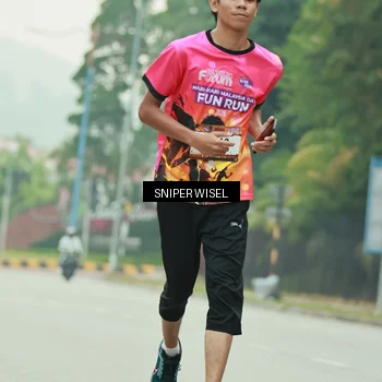 Runner Photo 7045999