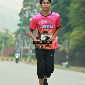 Runner Photo 7046000