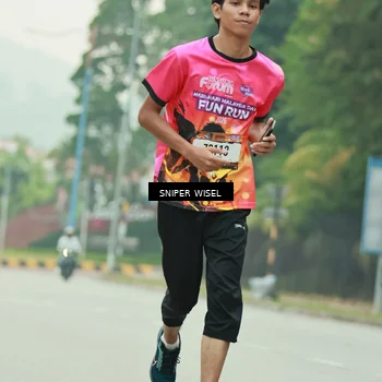 Runner Photo 7046005