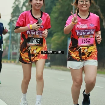 Runner Photo 7046013