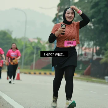 Runner Photo 7046022