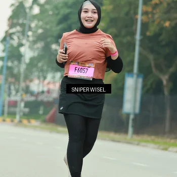 Runner Photo 7046030