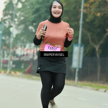Runner Photo 7046031