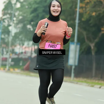 Runner Photo 7046033