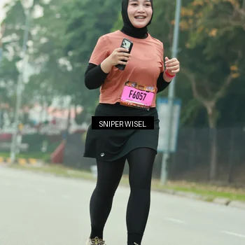 Runner Photo 7046038