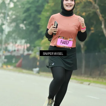 Runner Photo 7046041