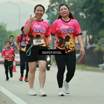 Runner Photo 7046068