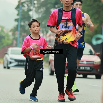Runner Photo 7046099