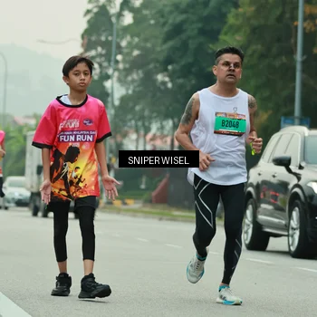 Runner Photo 7046107